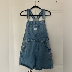 Levi’s short overalls